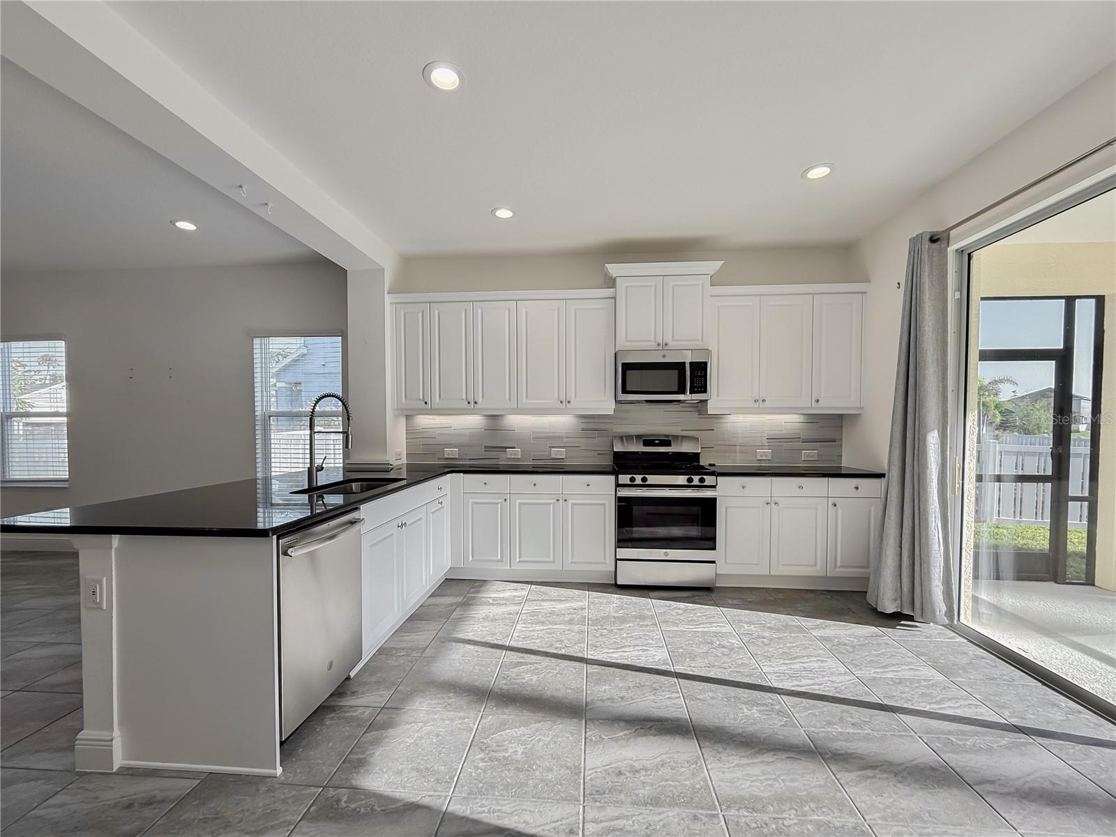 3706 SHIMMERING OAKS DR, PARRISH, FL, 34219