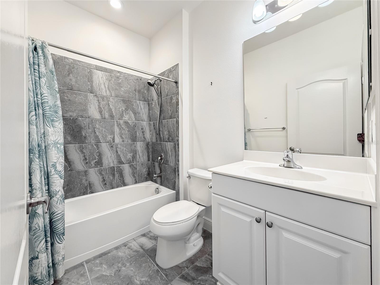 3706 SHIMMERING OAKS DR, PARRISH, FL, 34219