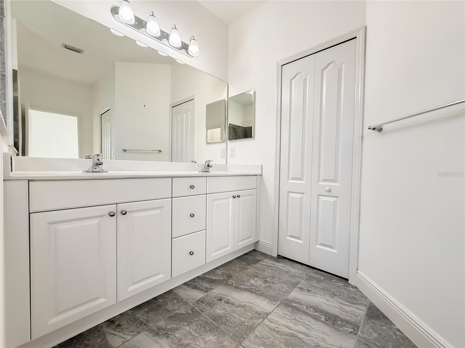 3706 SHIMMERING OAKS DR, PARRISH, FL, 34219