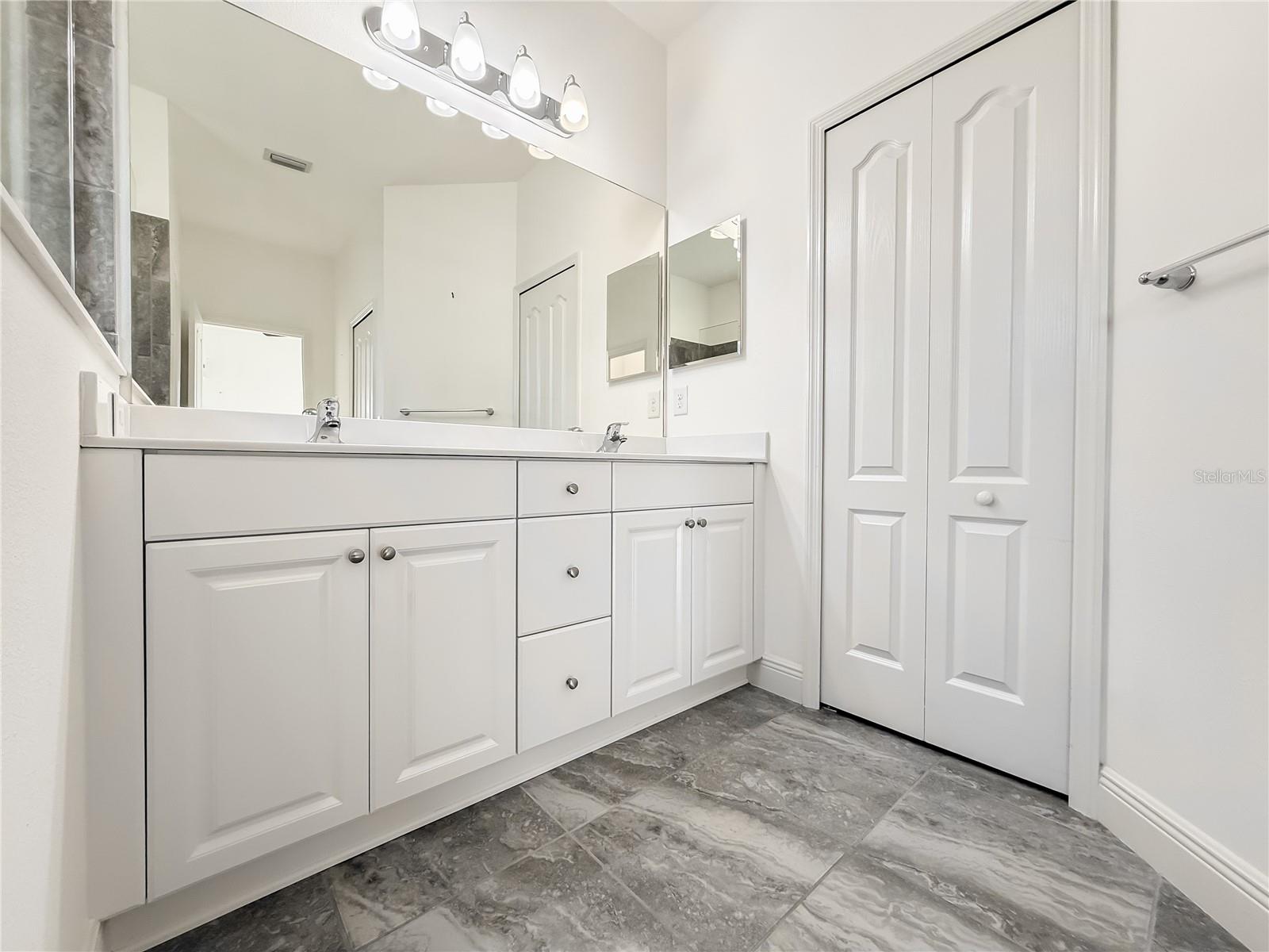 3706 SHIMMERING OAKS DR, PARRISH, FL, 34219