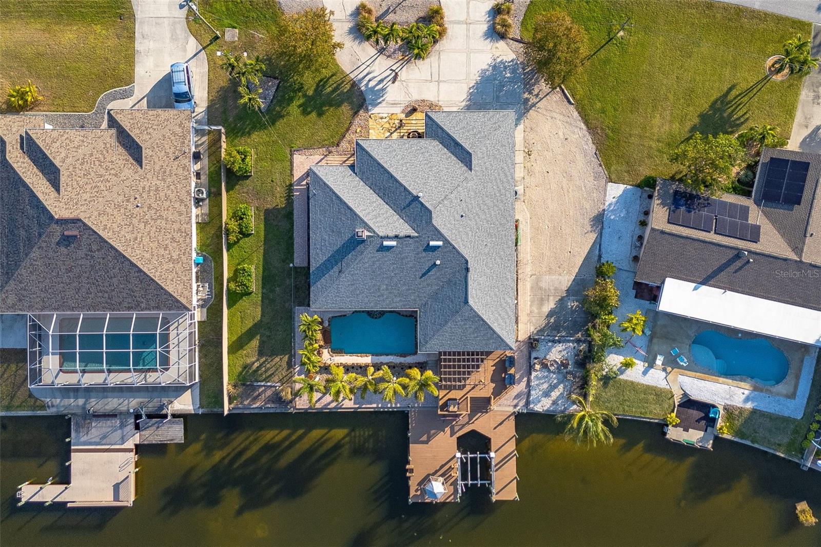 231 SE 6TH ST, CAPE CORAL, FL, 33990