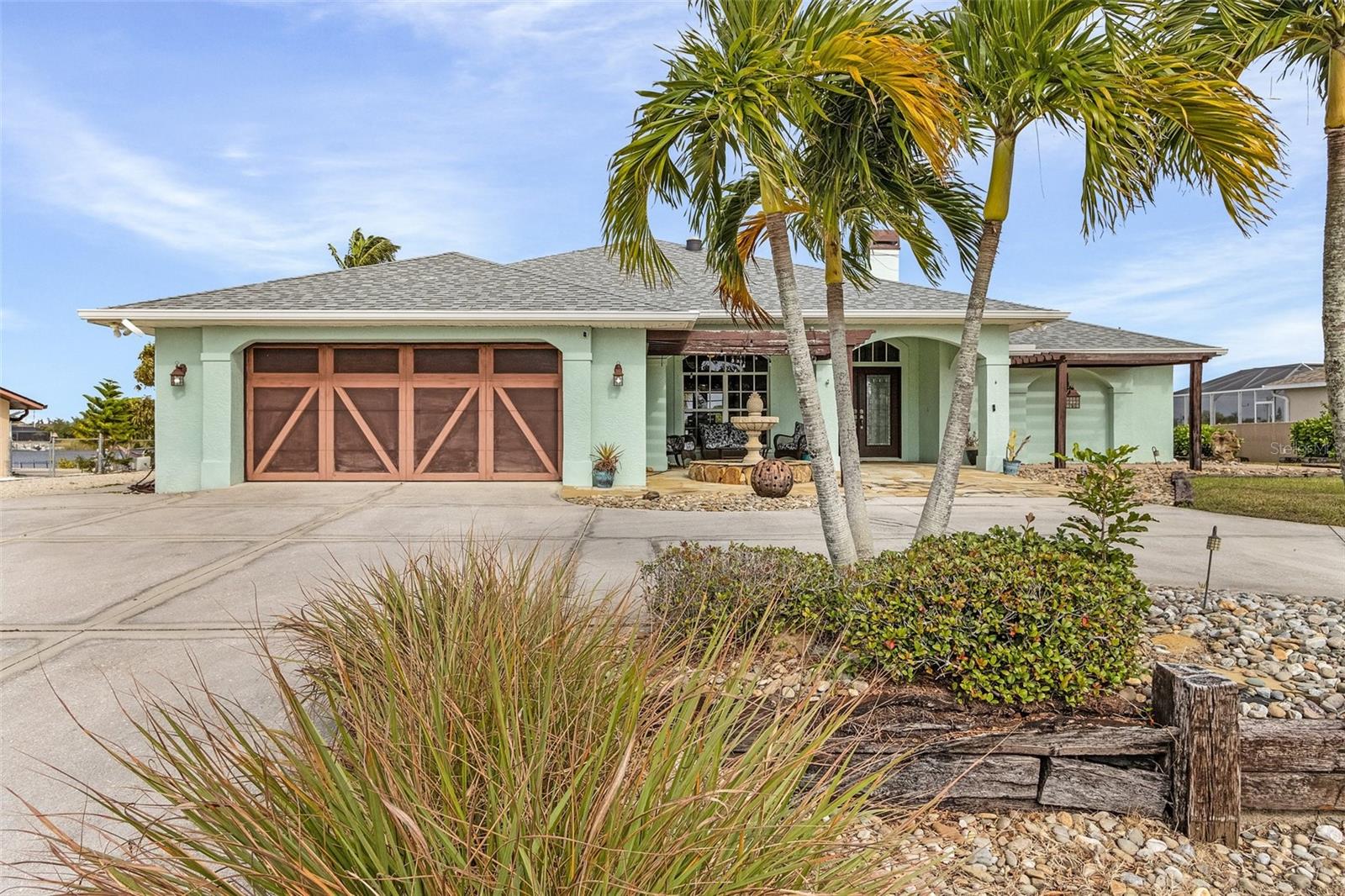 231 SE 6TH ST, CAPE CORAL, FL, 33990