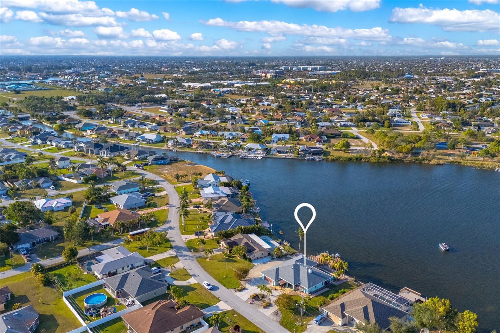 231 SE 6TH ST, CAPE CORAL, FL, 33990