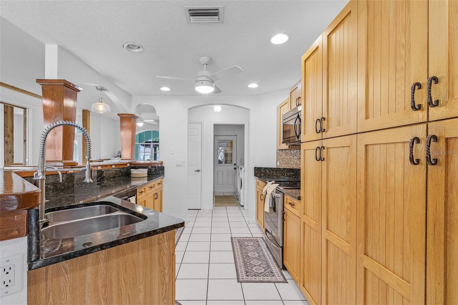 231 SE 6TH ST, CAPE CORAL, FL, 33990