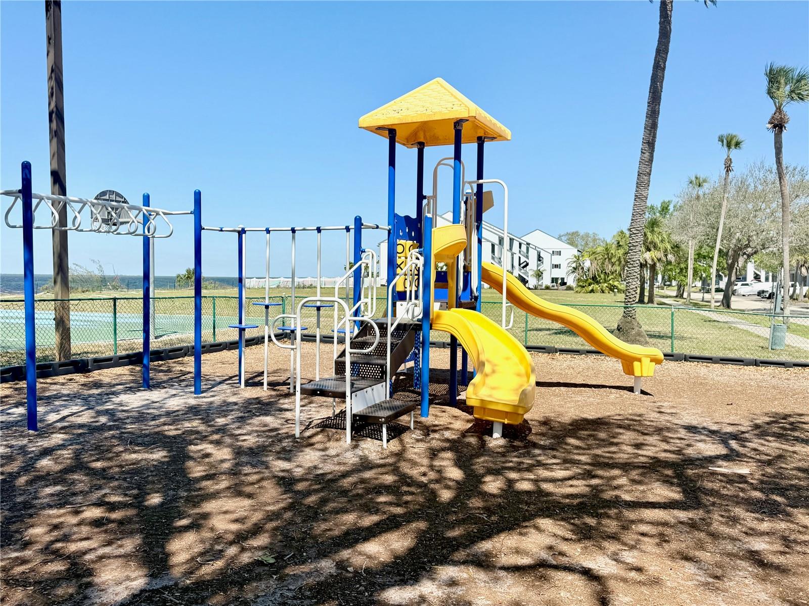 448 BAHIA BEACH BLVD, RUSKIN, FL, 33570