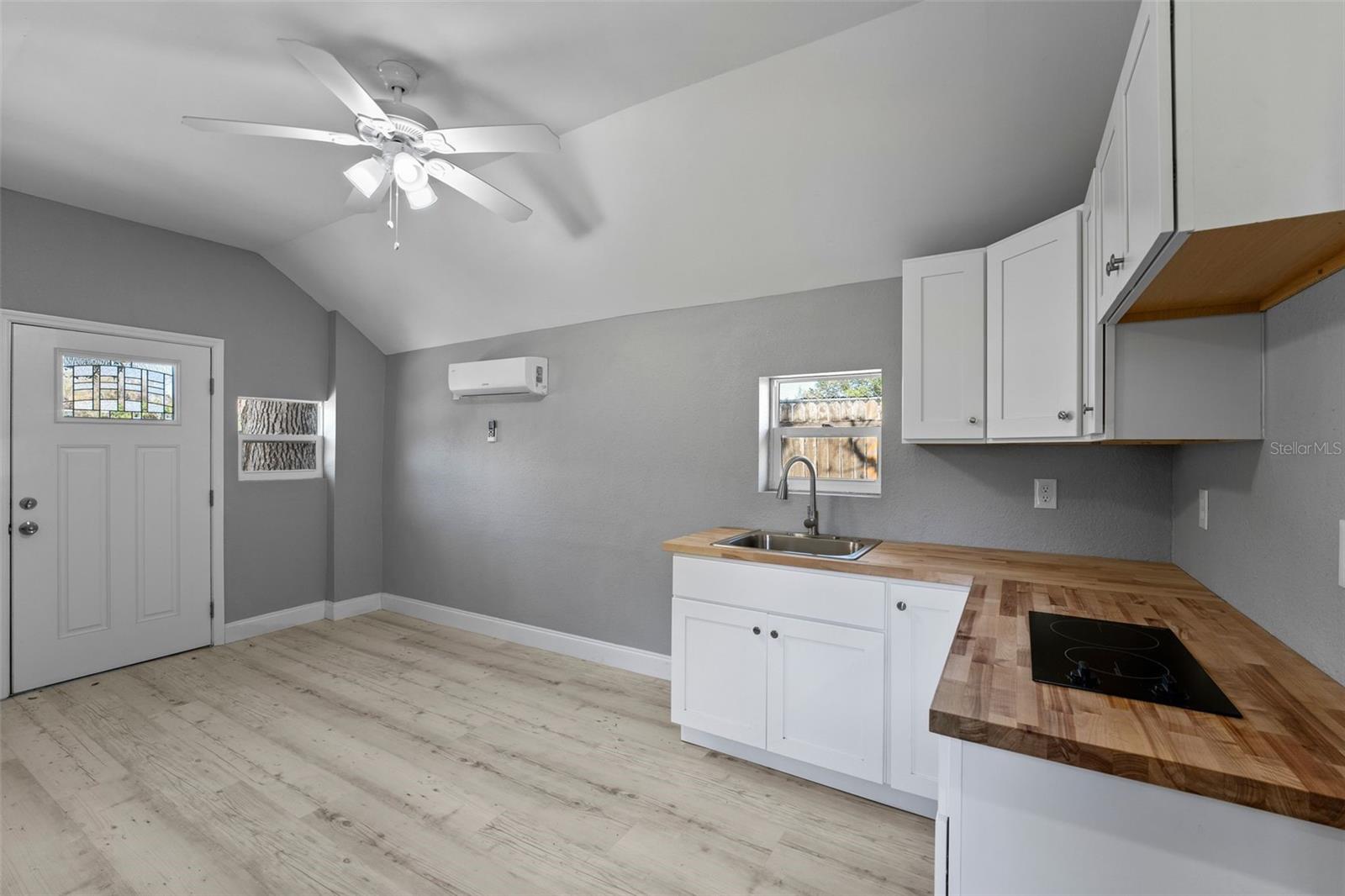 1900 E ORANGE AVE, EUSTIS, FL, 32726