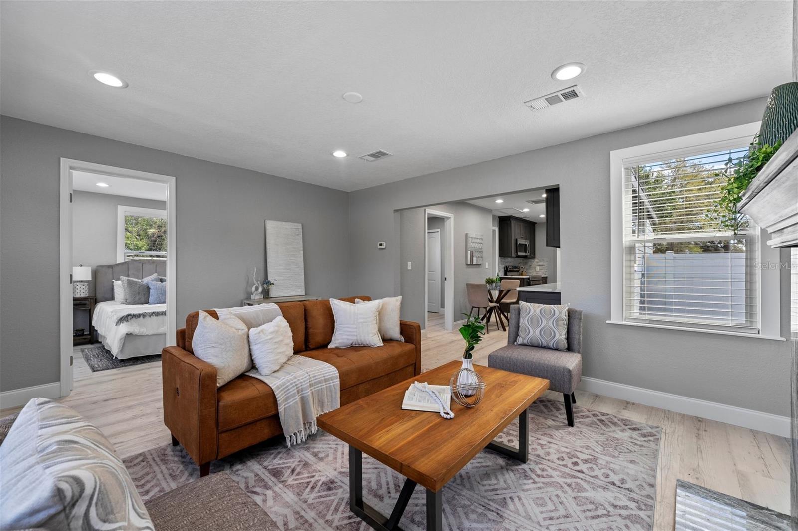 1900 E ORANGE AVE, EUSTIS, FL, 32726