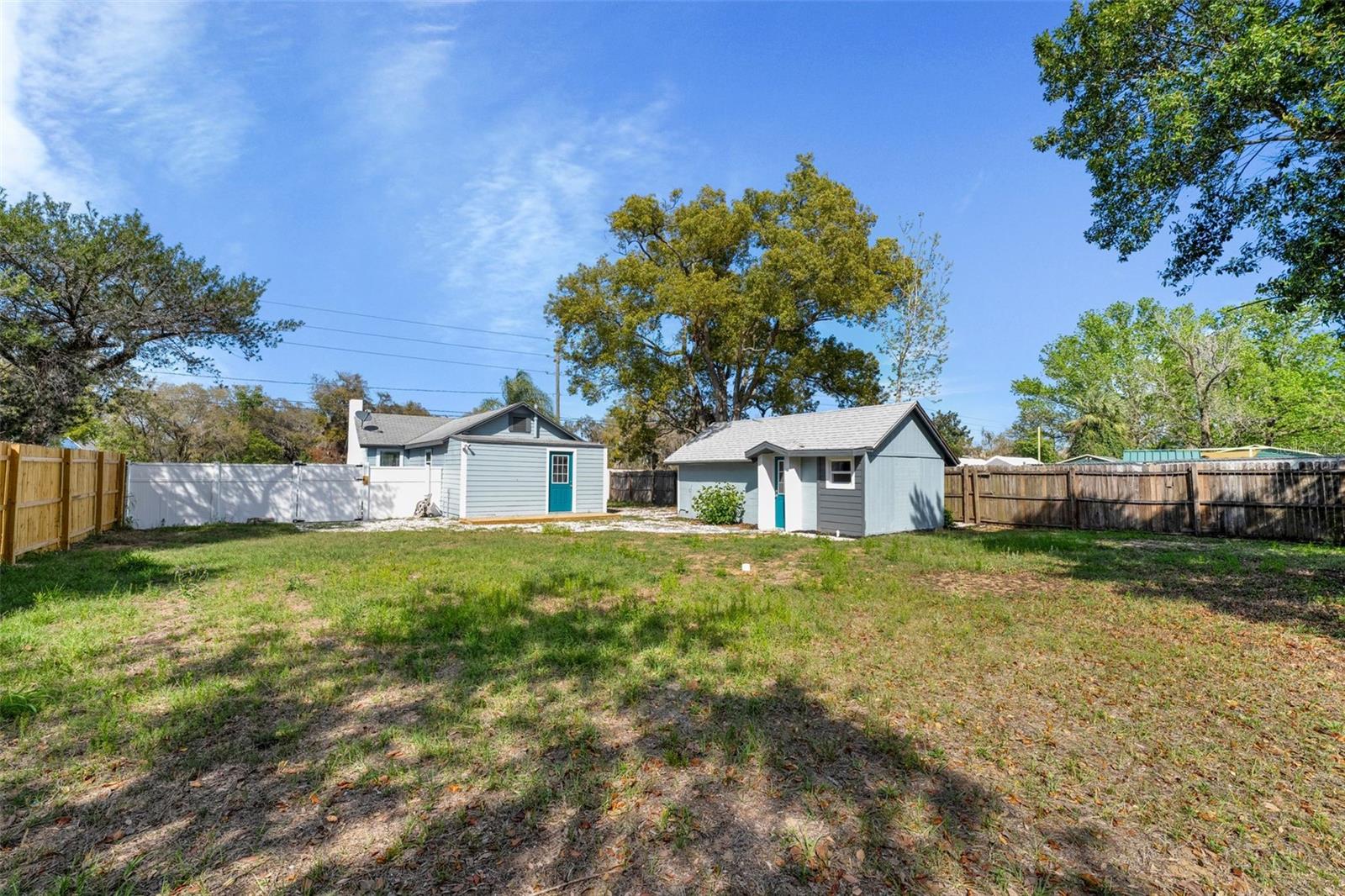 1900 E ORANGE AVE, EUSTIS, FL, 32726