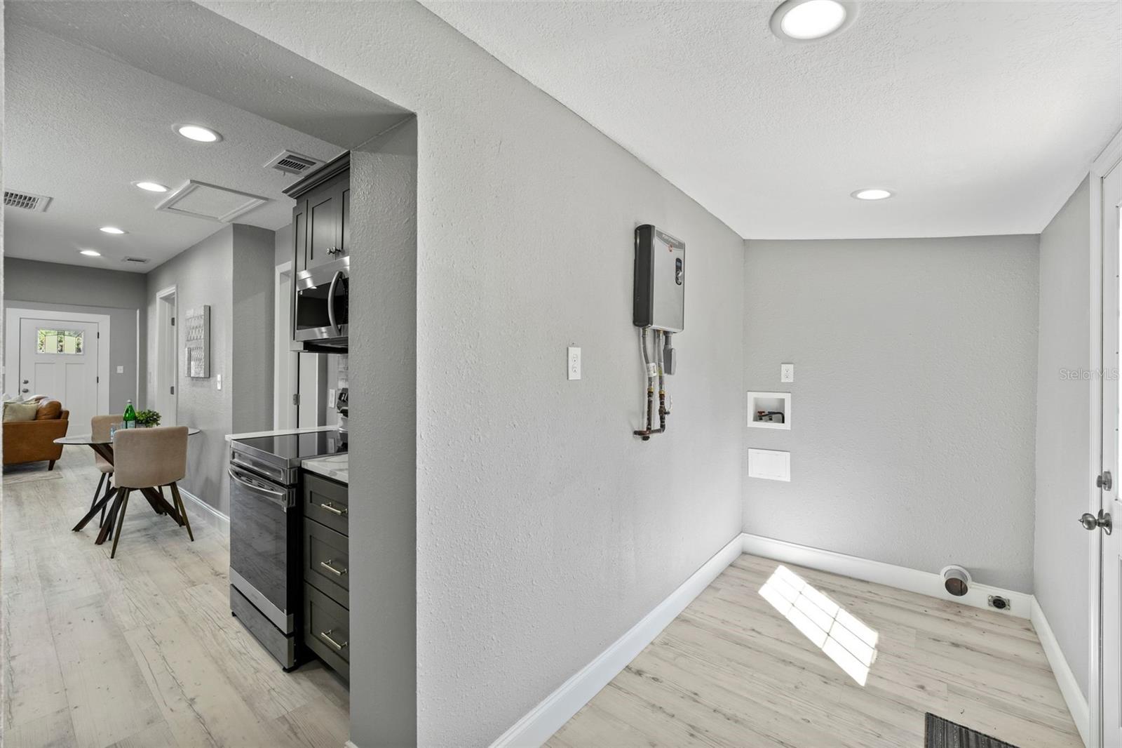 1900 E ORANGE AVE, EUSTIS, FL, 32726