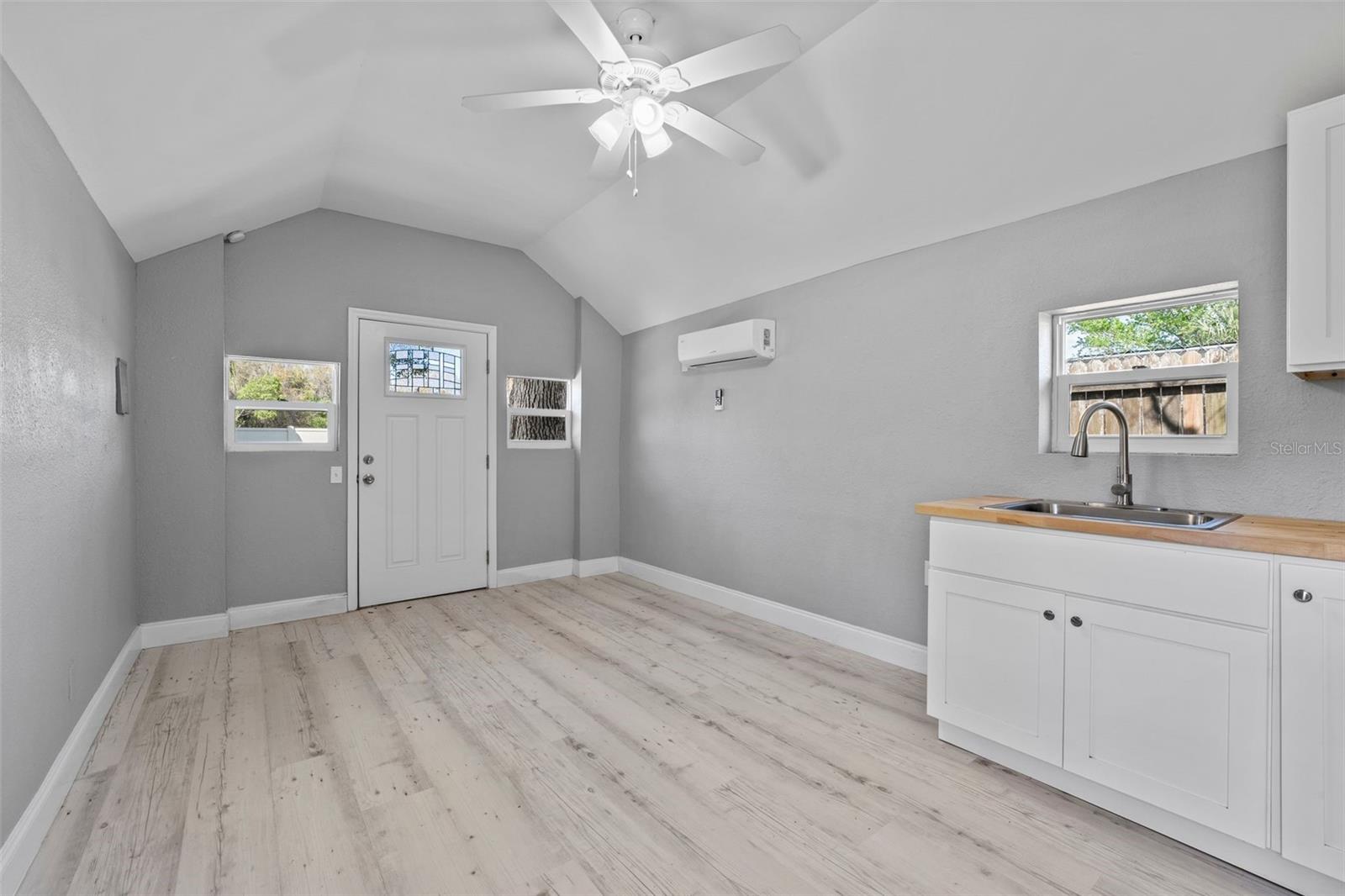 1900 E ORANGE AVE, EUSTIS, FL, 32726