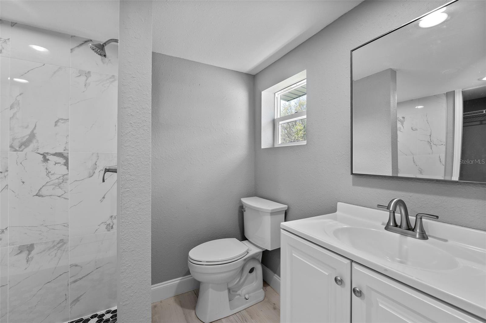 1900 E ORANGE AVE, EUSTIS, FL, 32726