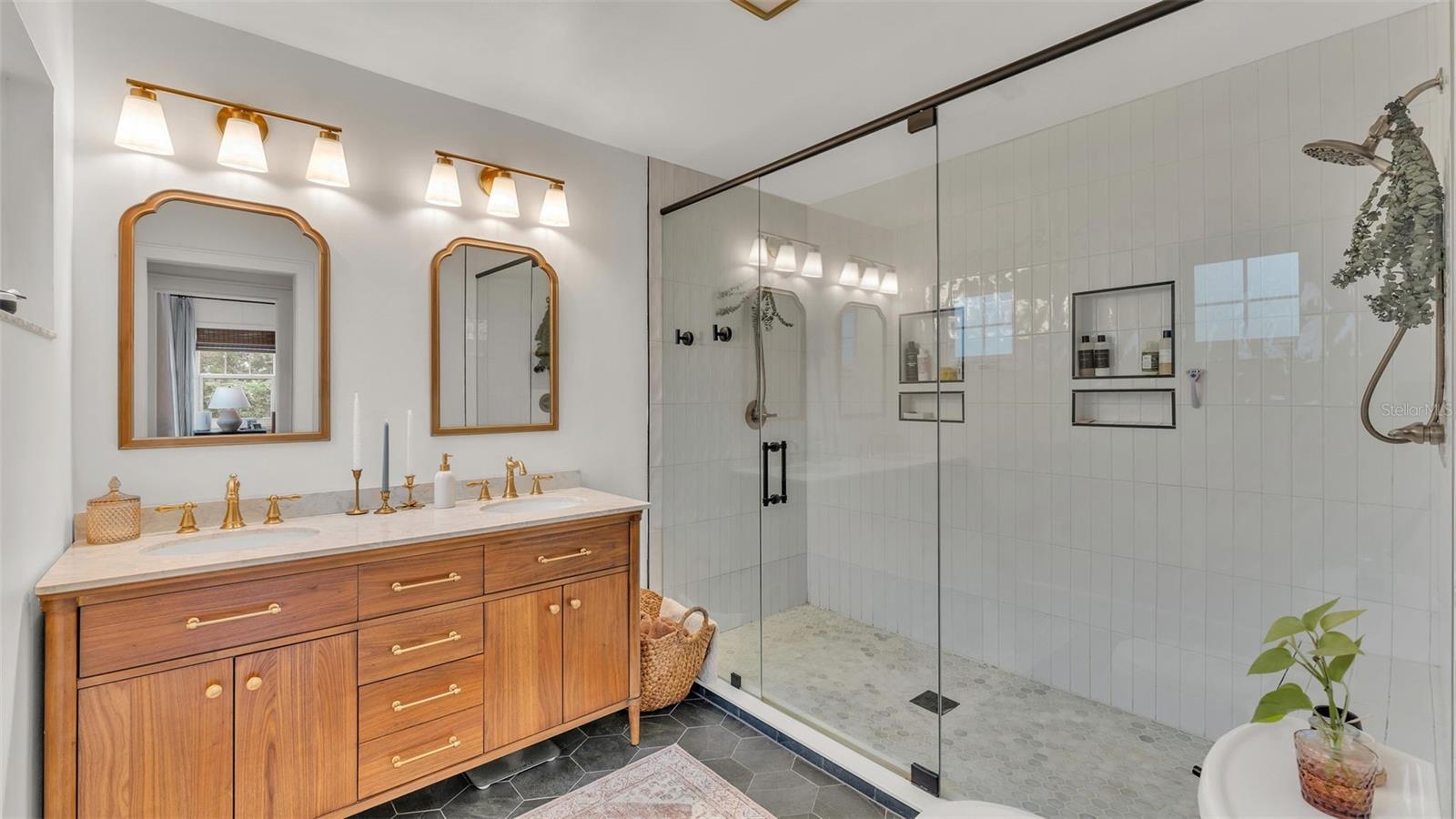 743 E EDGEWOOD DR, LAKELAND, FL, 33803