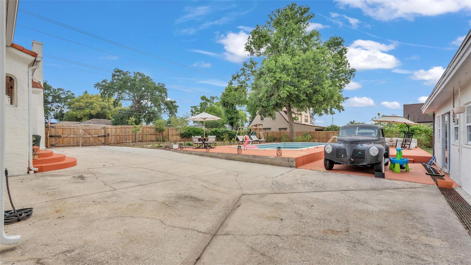 743 E EDGEWOOD DR, LAKELAND, FL, 33803
