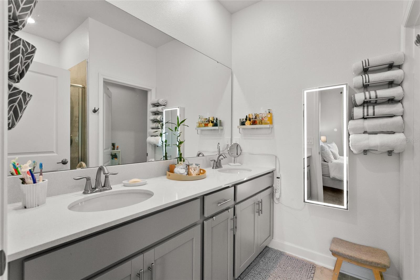 11473 LISTENING DR, ORLANDO, FL, 32832