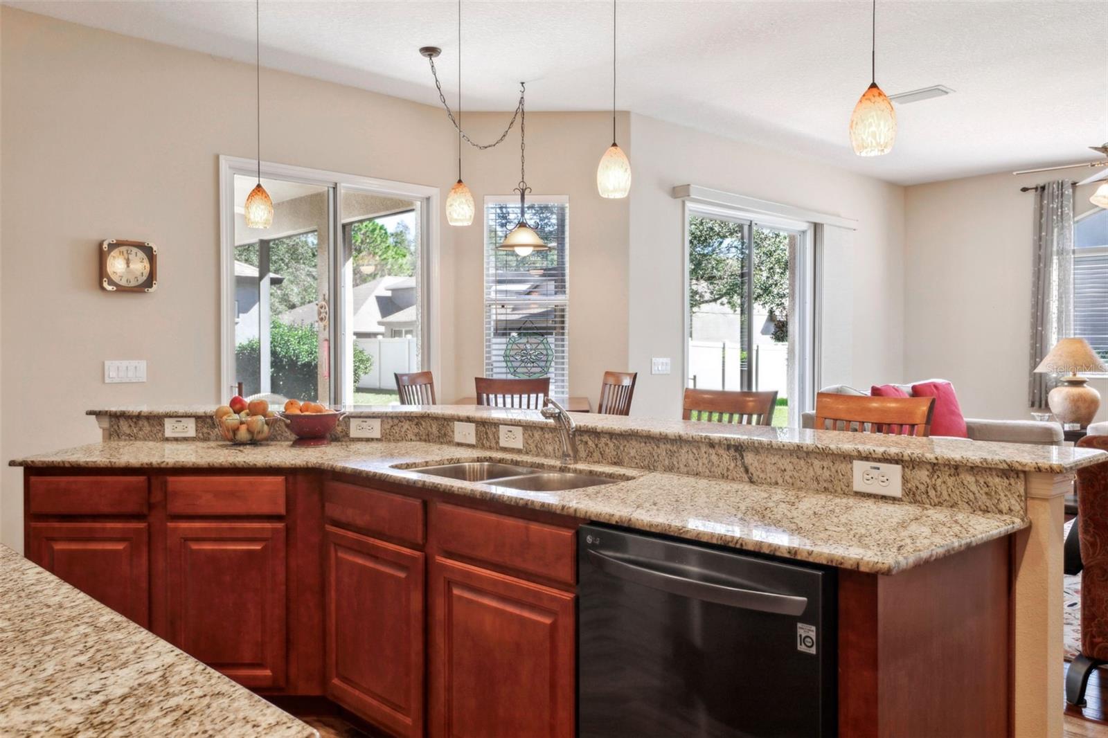 1430 BEACONSFIELD DR, WESLEY CHAPEL, FL, 33543