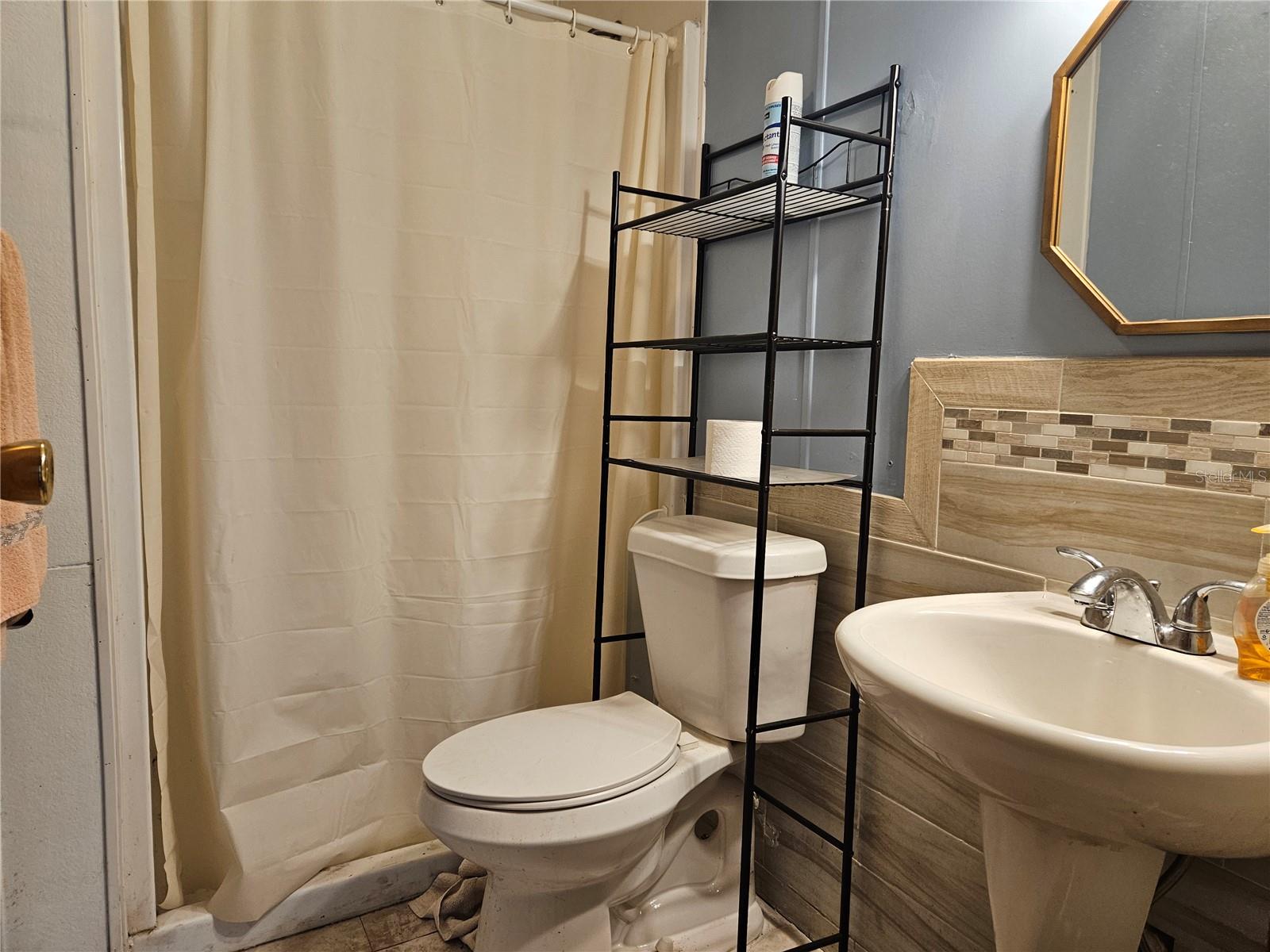 1404 ELIZABETH ST, NEW SMYRNA BEACH, FL, 32168
