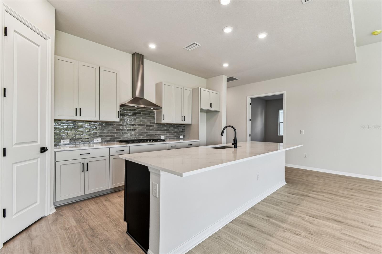 5979 HIDDEN BRANCH DR, APOLLO BEACH, FL, 33572