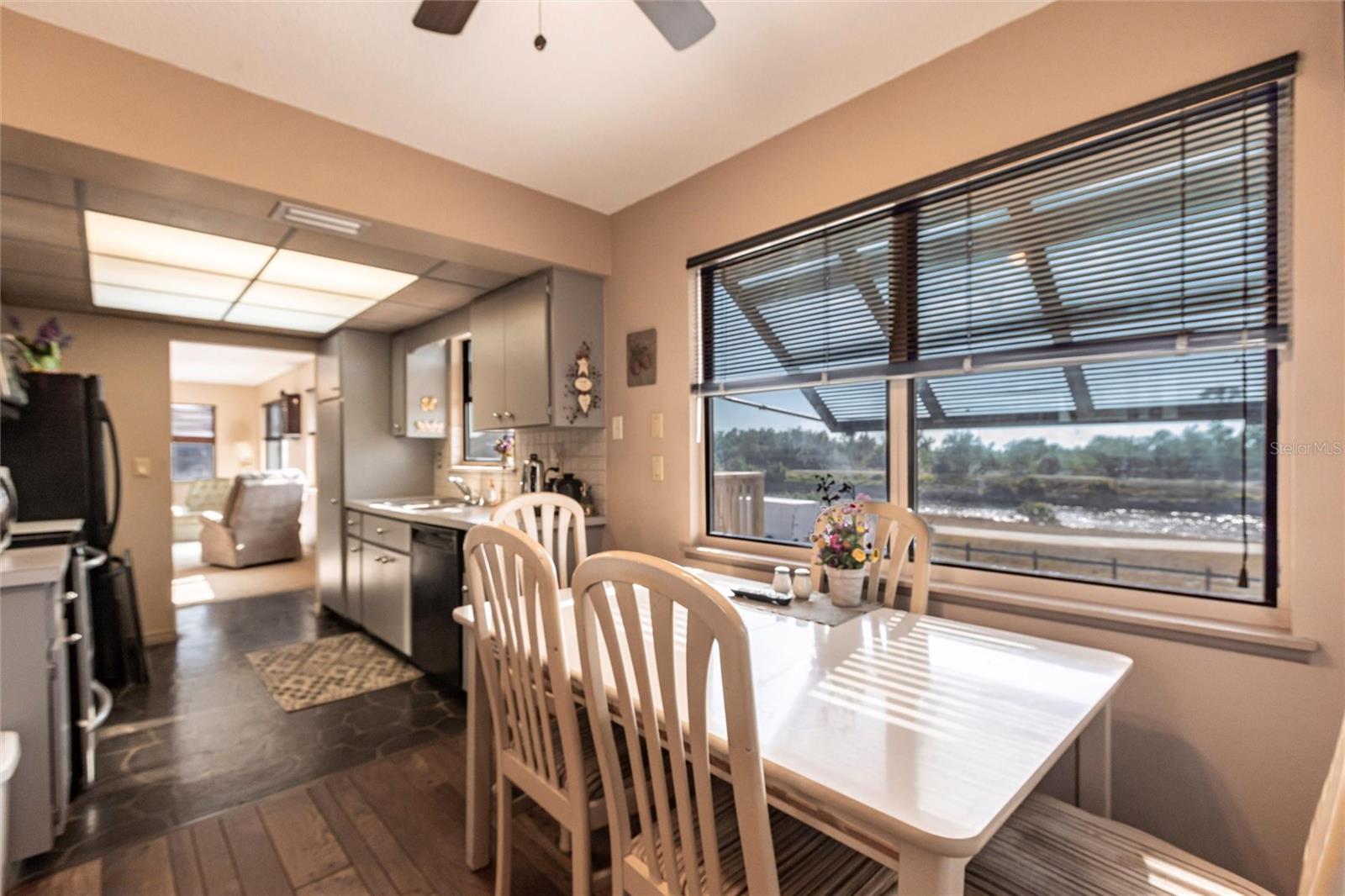 1851 SCENIC DR, VENICE, FL, 34293