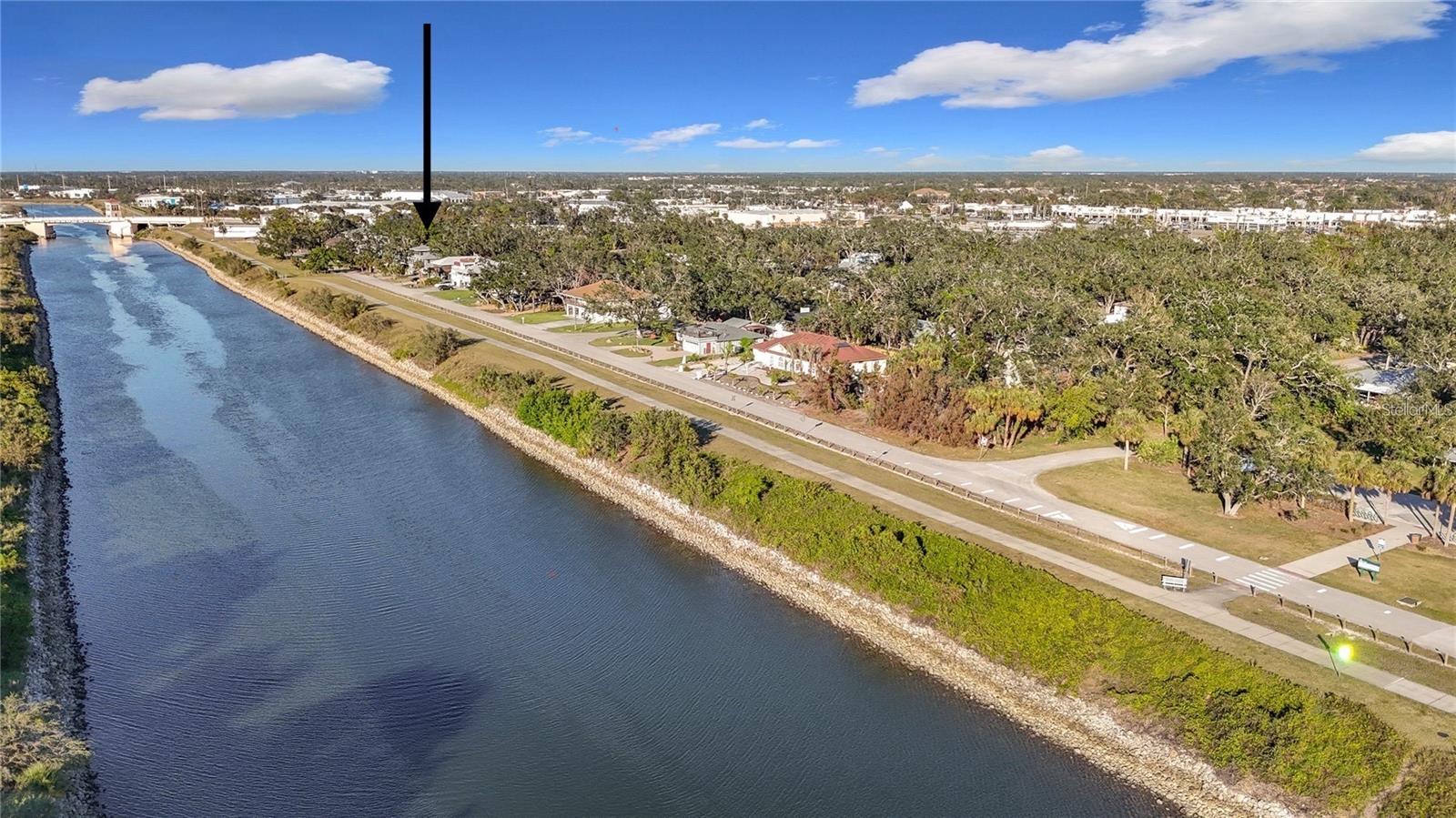 1851 SCENIC DR, VENICE, FL, 34293