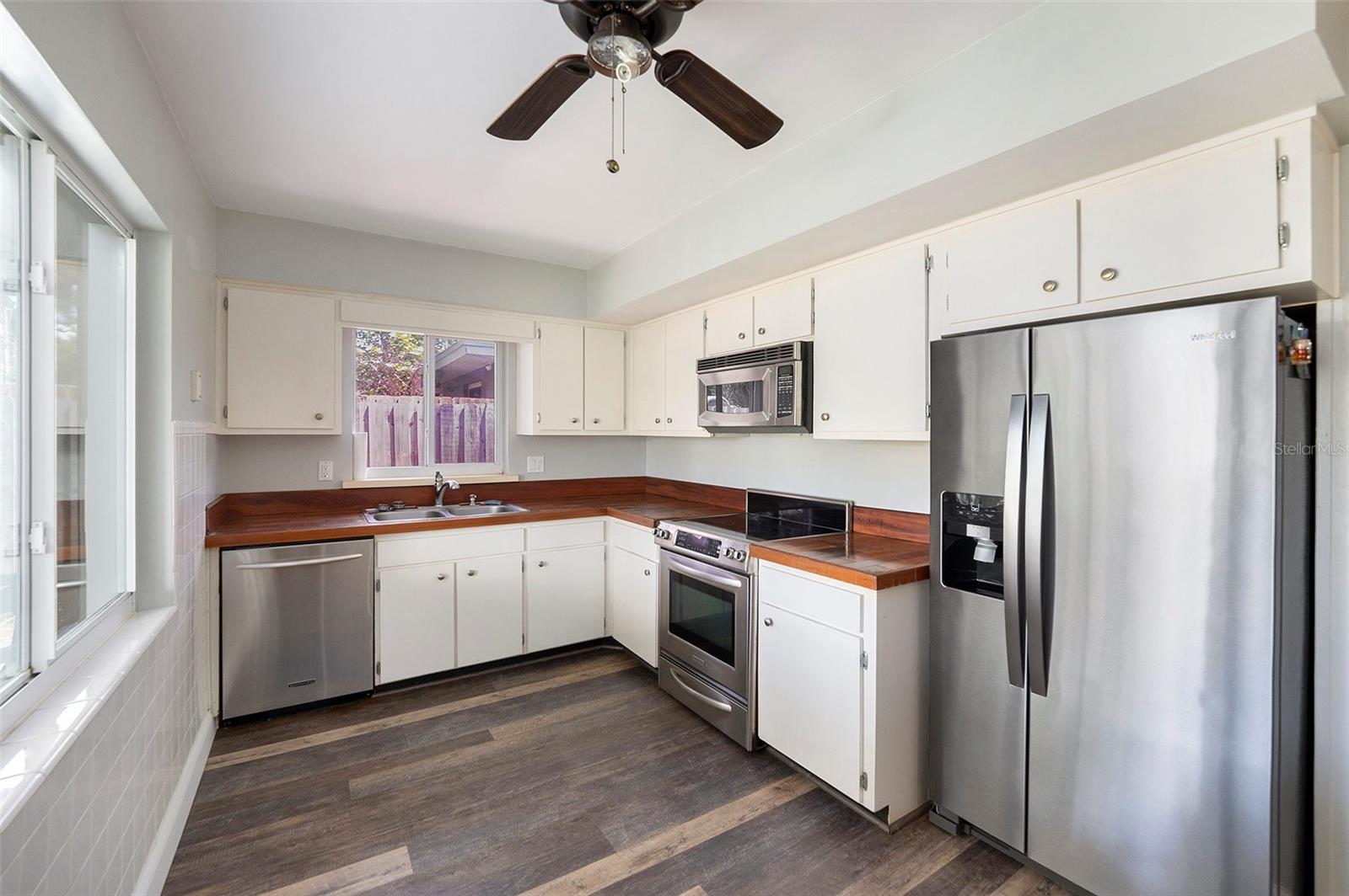 1952 ALLARD DR, CLEARWATER, FL, 33763