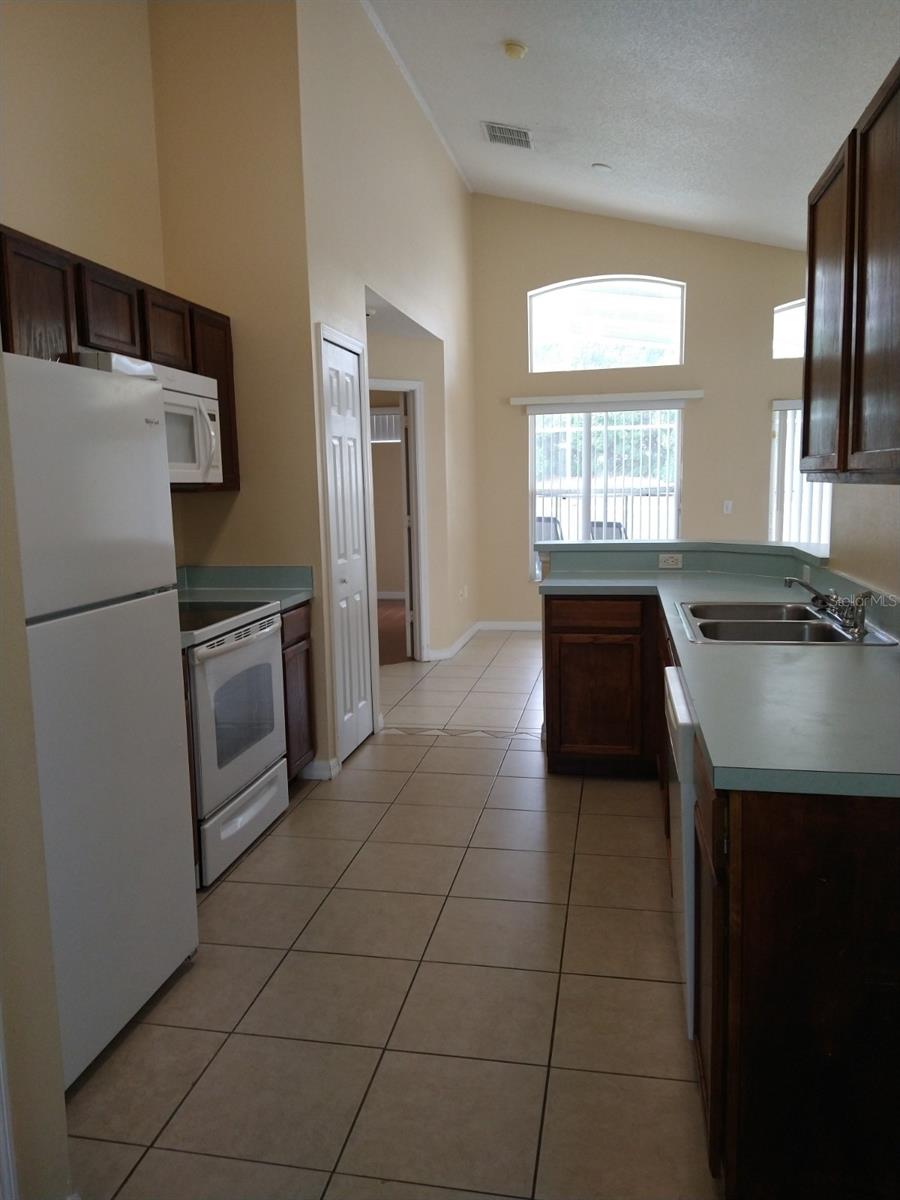 335 AYLESBURY LN, DAVENPORT, FL, 33837