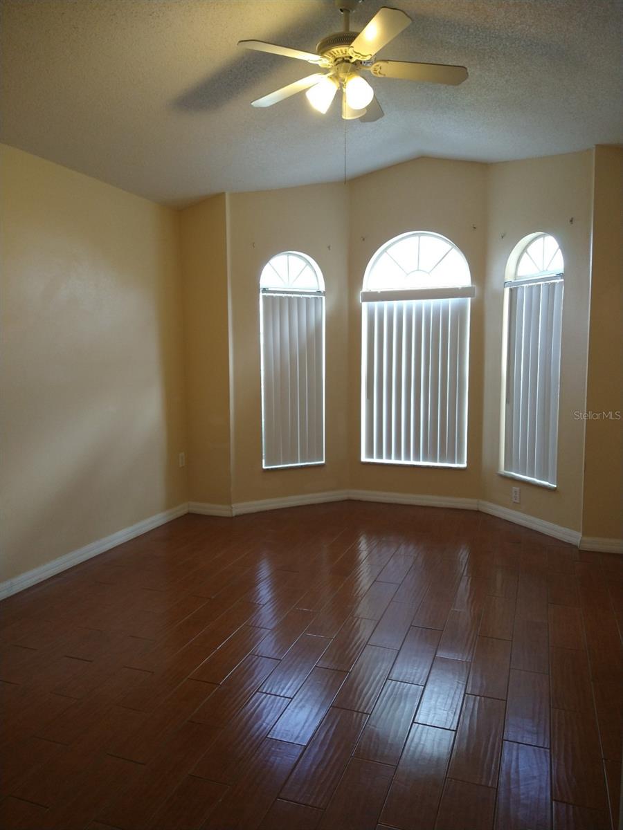 335 AYLESBURY LN, DAVENPORT, FL, 33837