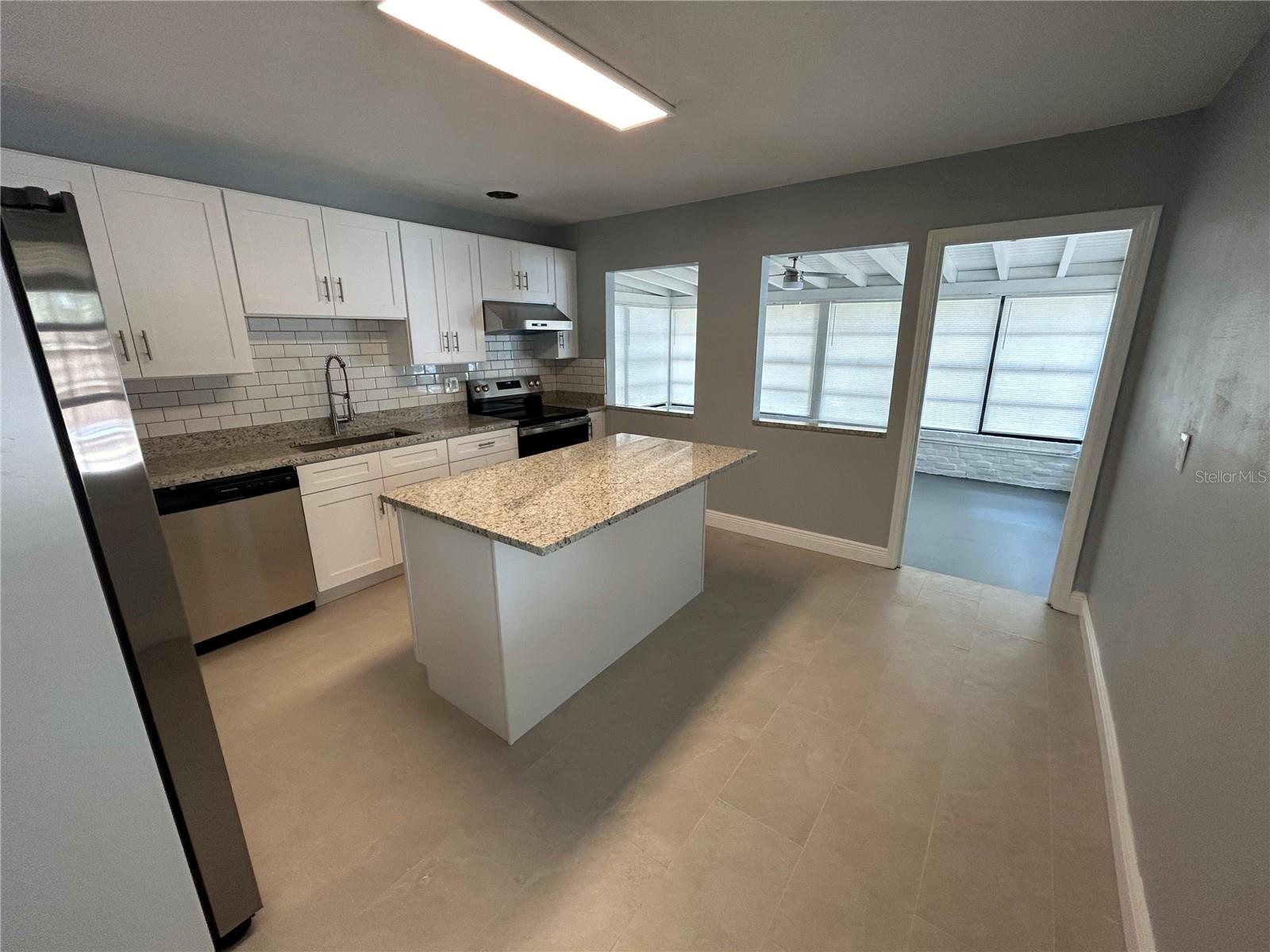 605 OCONEE AVE, TAMPA, FL, 33606