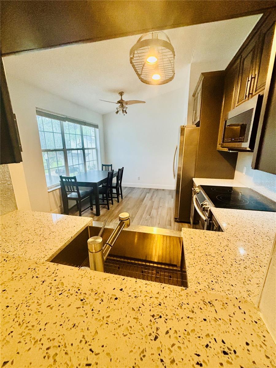5999 LAKE POINTE DR #602, ORLANDO, FL, 32822