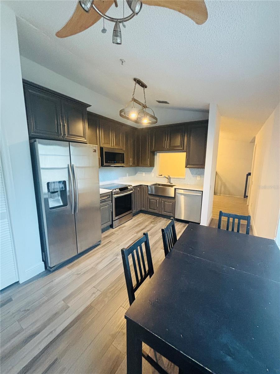 5999 LAKE POINTE DR #602, ORLANDO, FL, 32822