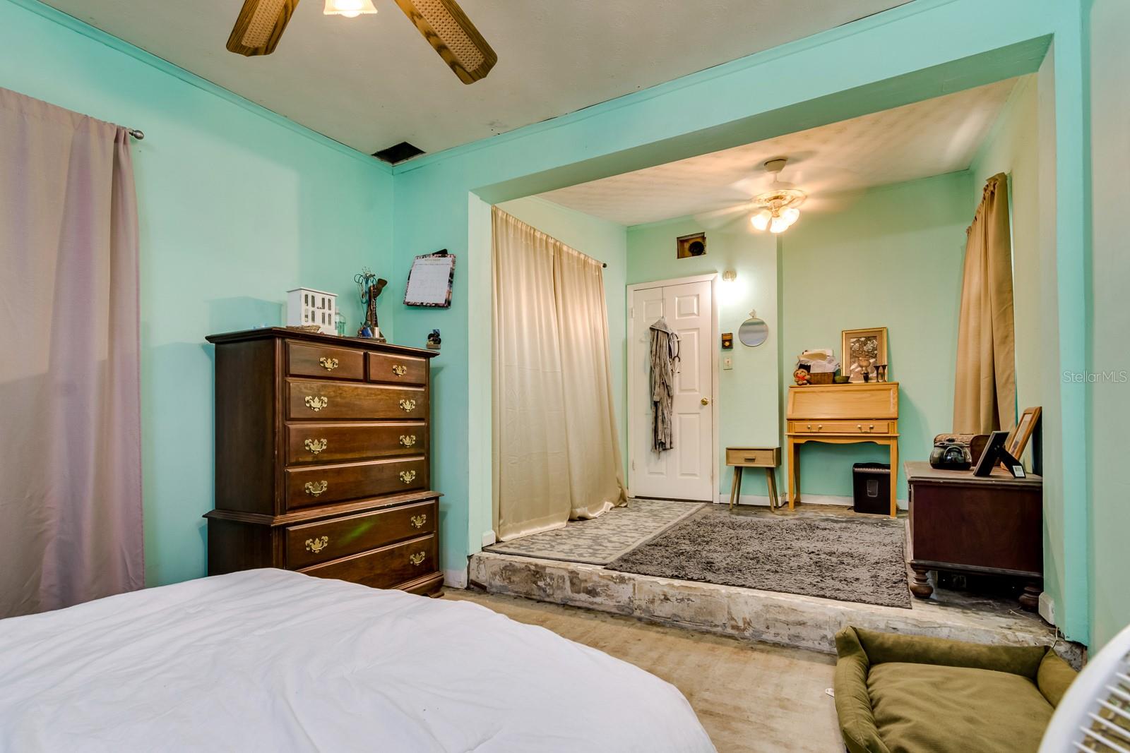 7218 DONALD AVE, TAMPA, FL, 33614