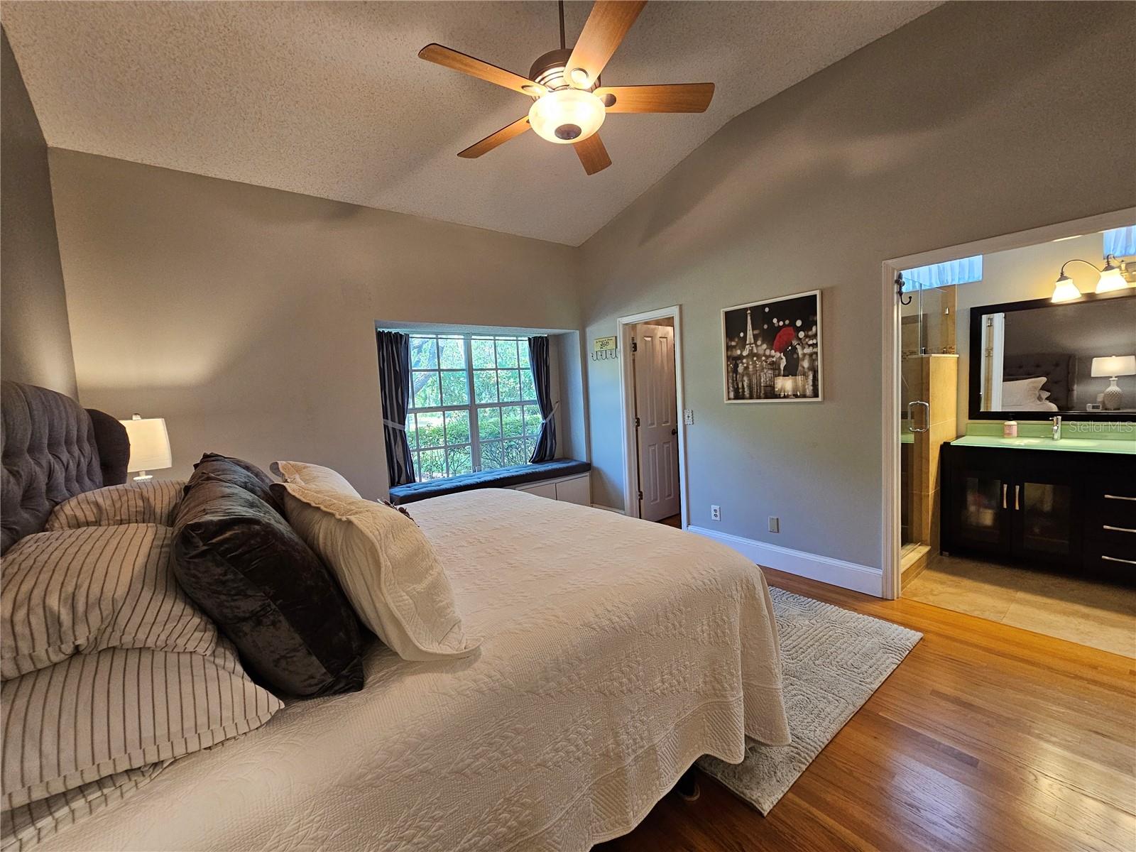 5110 STERLING MANOR DR, TAMPA, FL, 33647