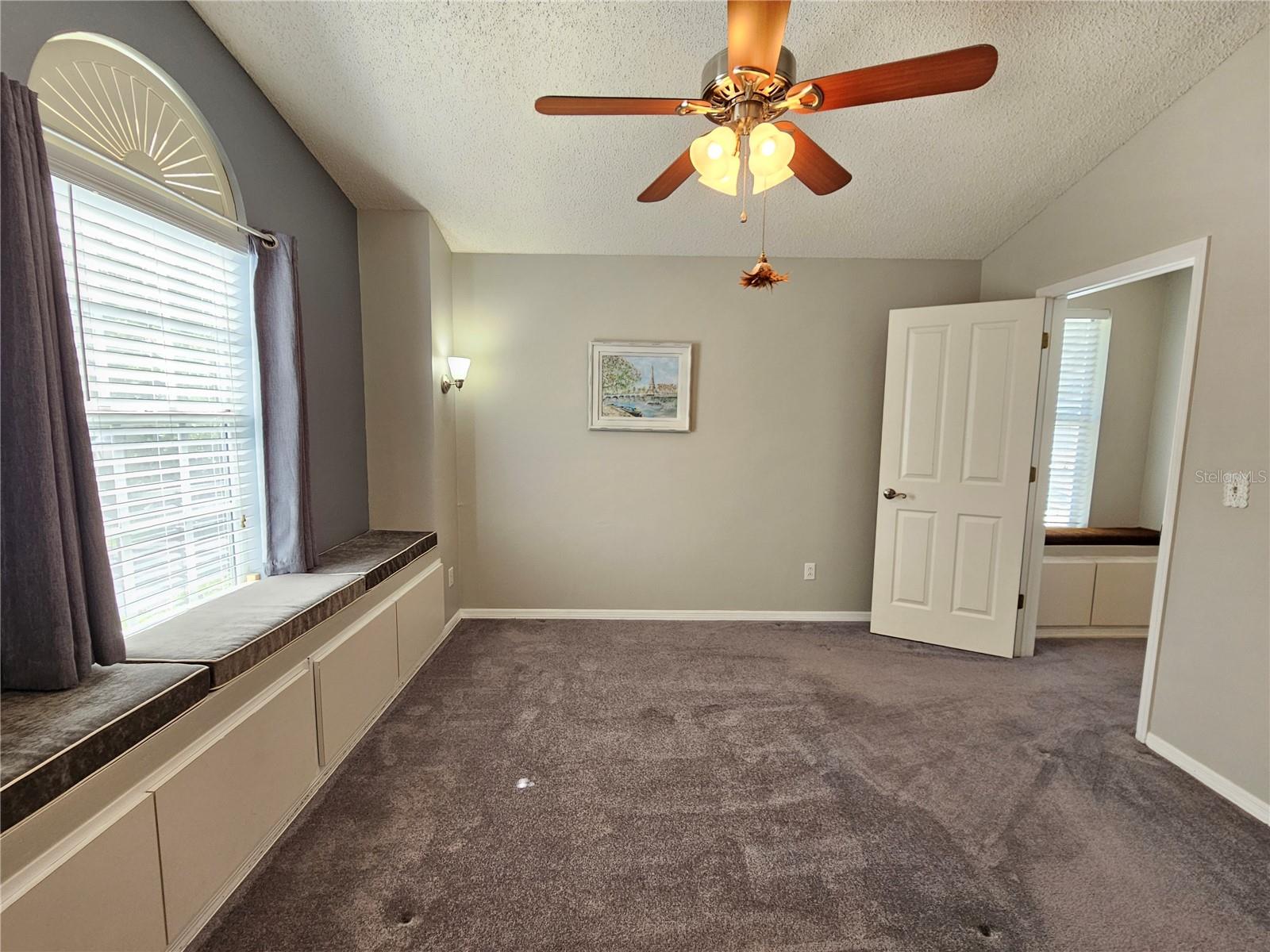 5110 STERLING MANOR DR, TAMPA, FL, 33647