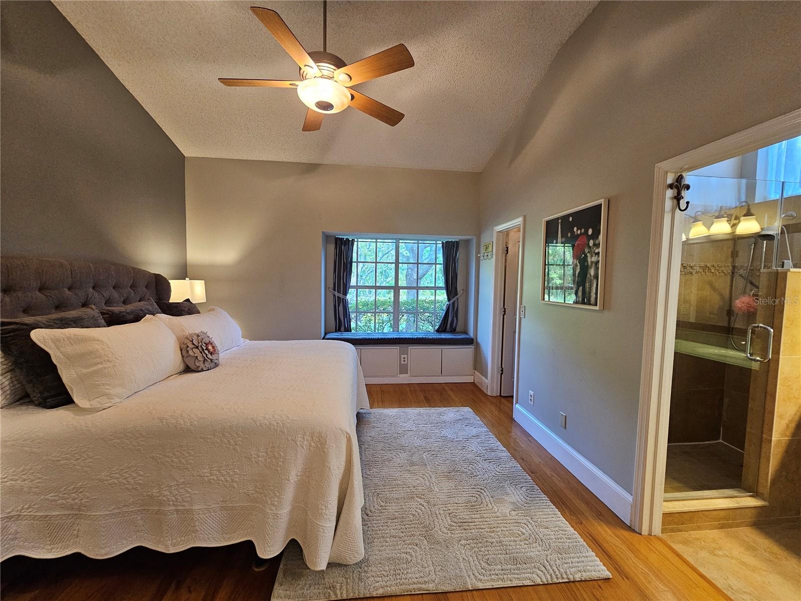 5110 STERLING MANOR DR, TAMPA, FL, 33647