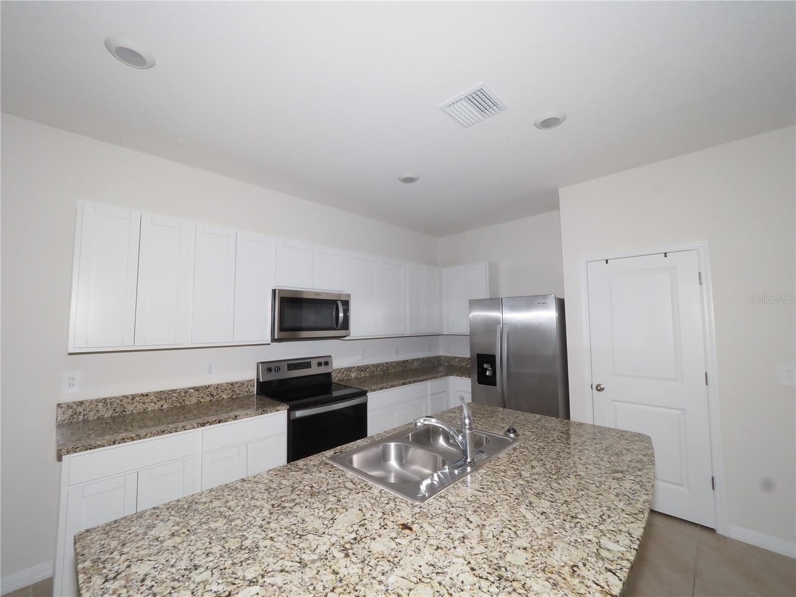 8905 ROOKWOOD CT, SARASOTA, FL, 34238