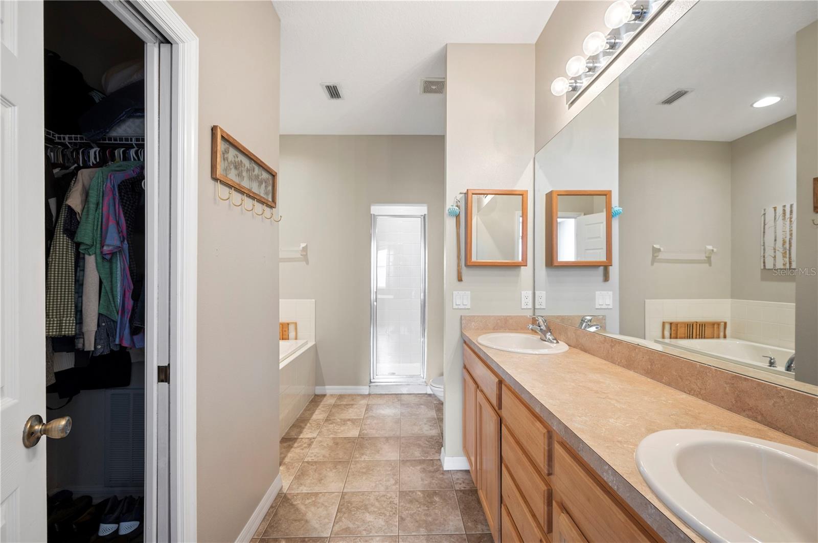 6506 SEDGEFORD DR, LAKELAND, FL, 33811