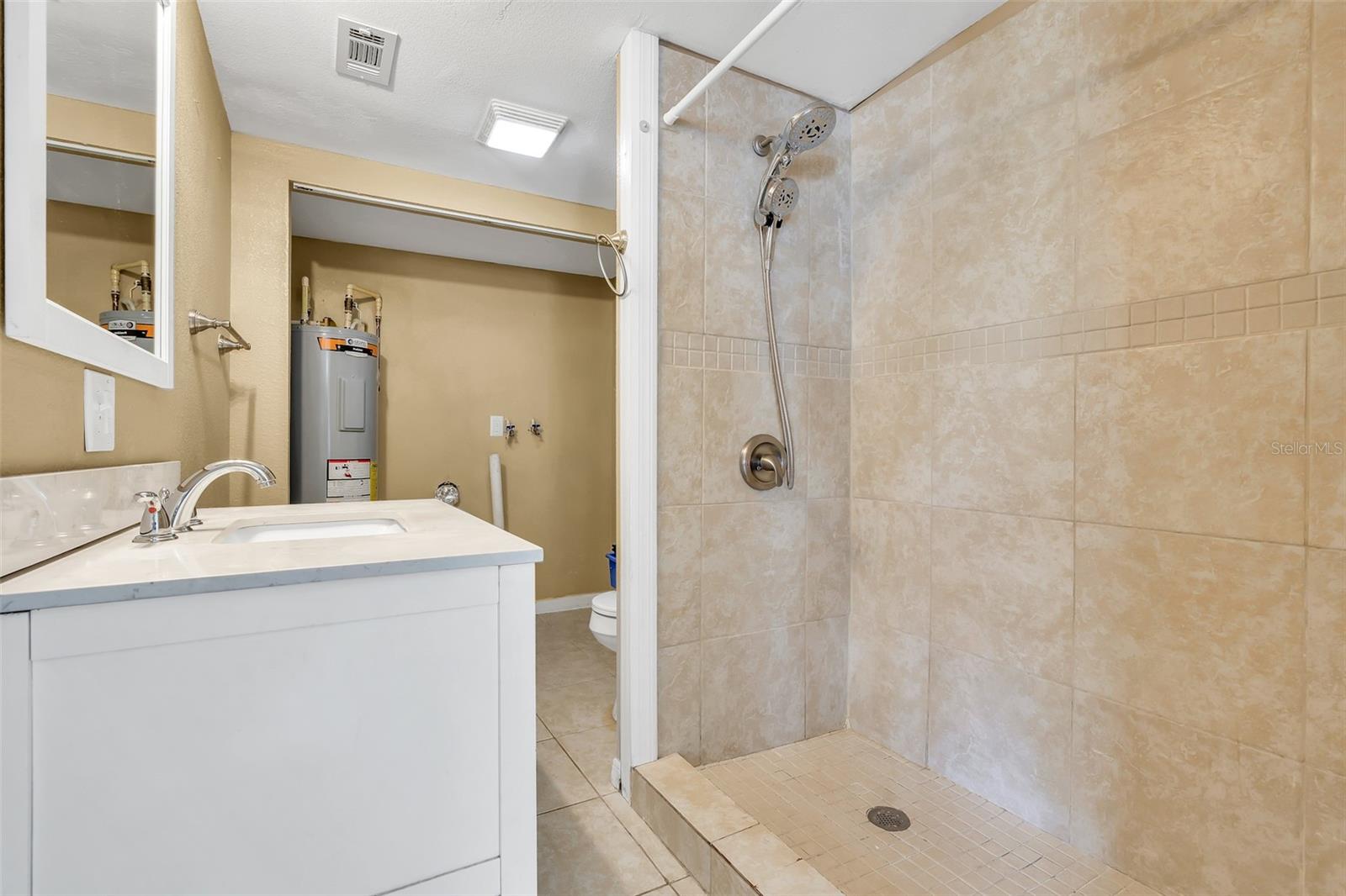 8233 PORTULACA AVE, SEMINOLE, FL, 33777