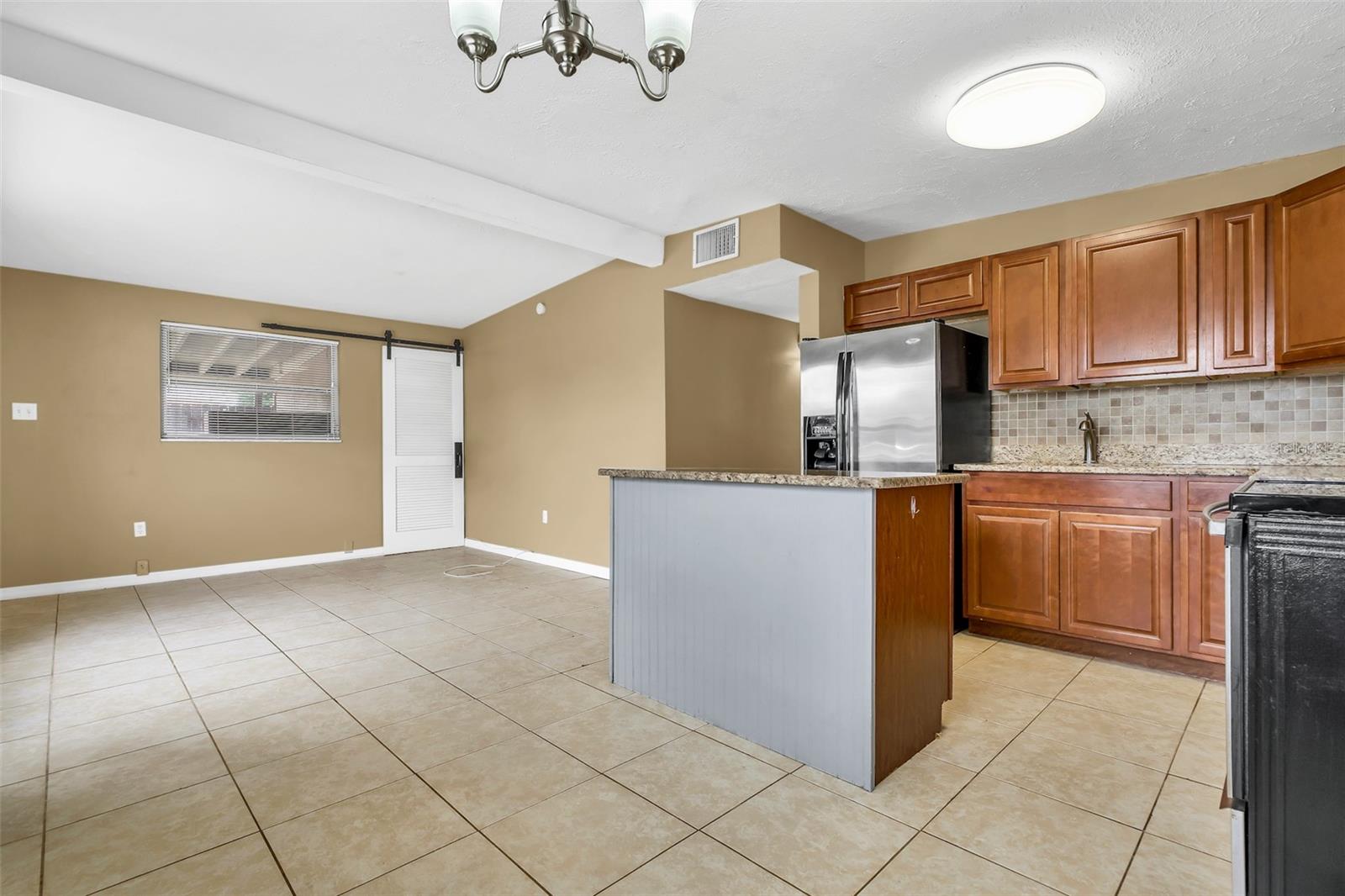 8233 PORTULACA AVE, SEMINOLE, FL, 33777