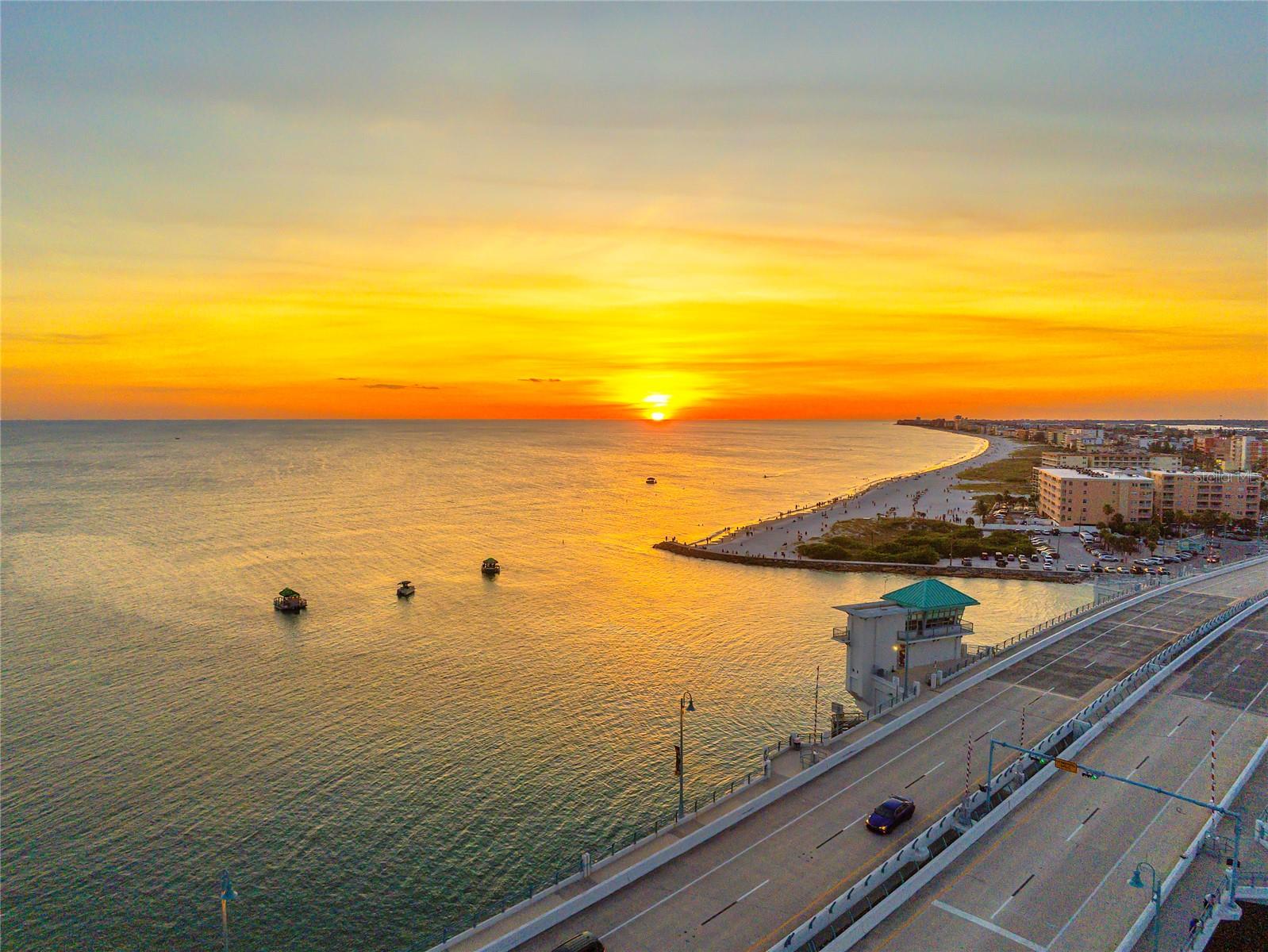248 137TH CIR, MADEIRA BEACH, FL, 33708