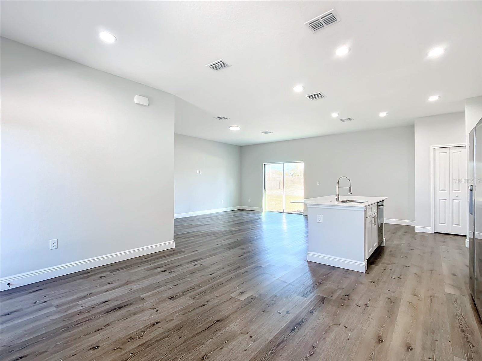 4 DOGWOOD TRAIL CRSE, OCALA, FL, 34472
