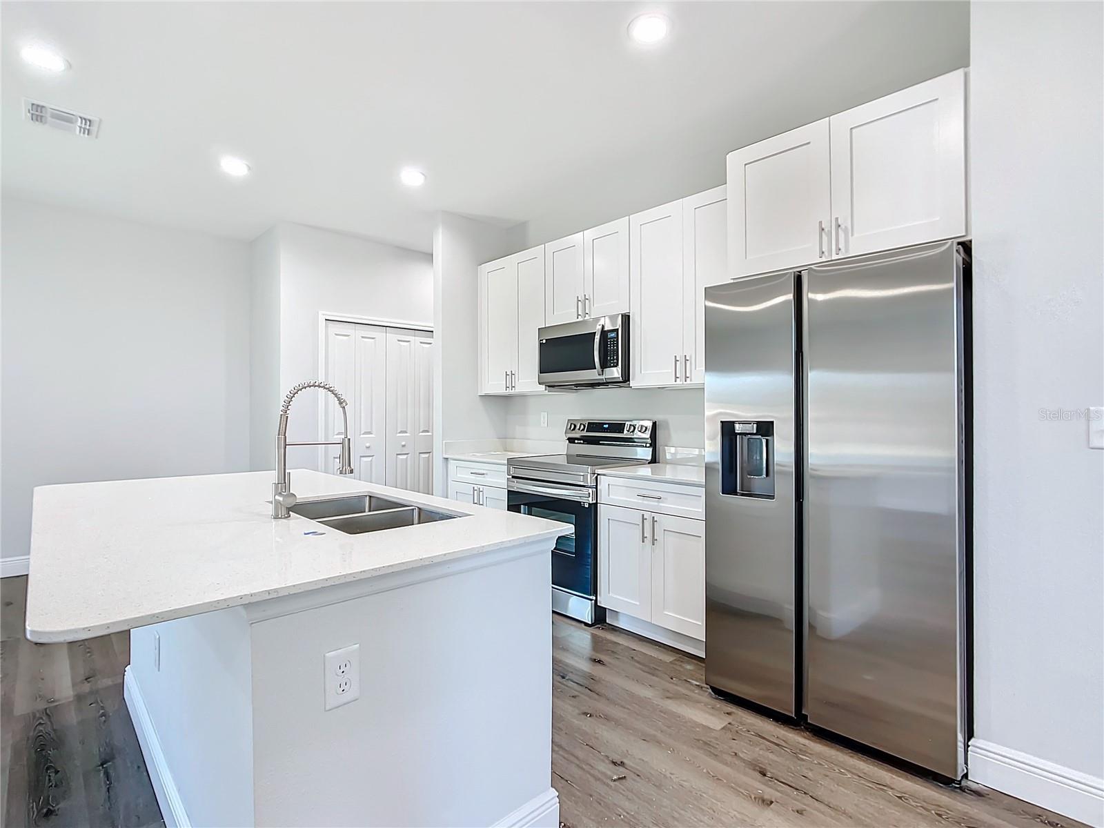 4 DOGWOOD TRAIL CRSE, OCALA, FL, 34472