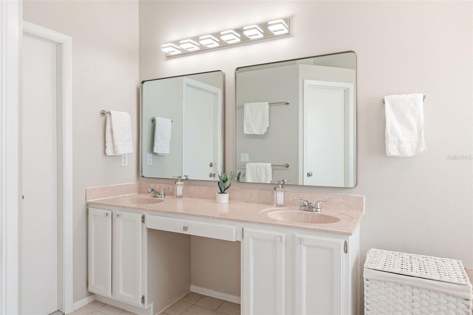2884 PICADILLY CIR, KISSIMMEE, FL, 34747