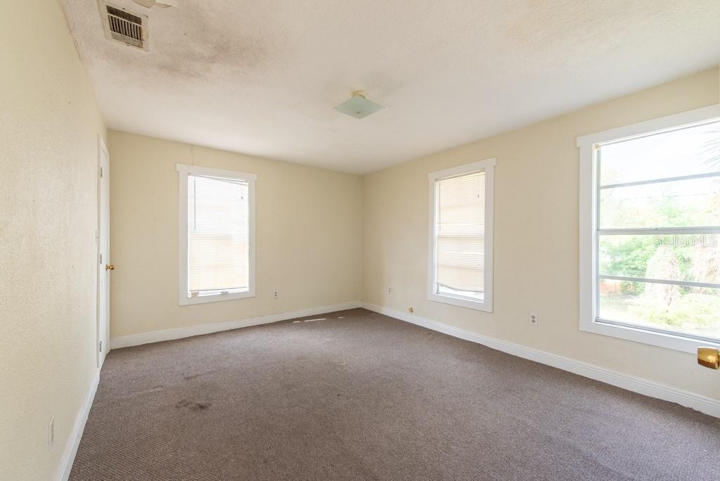 1018 E 12TH AVE, TAMPA, FL, 33605