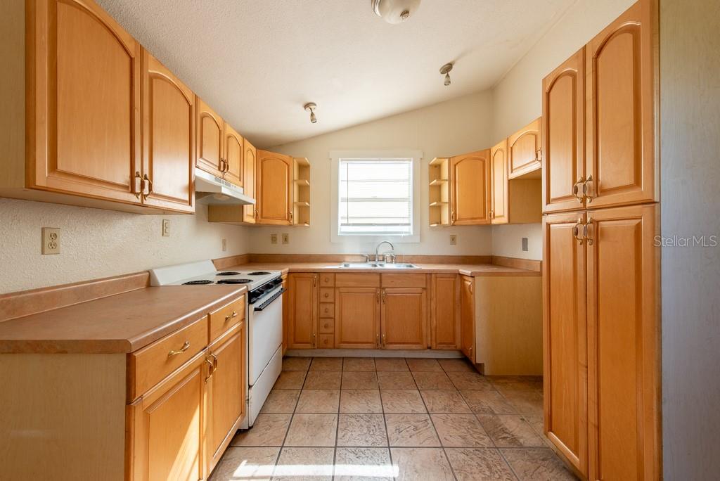 1018 E 12TH AVE, TAMPA, FL, 33605