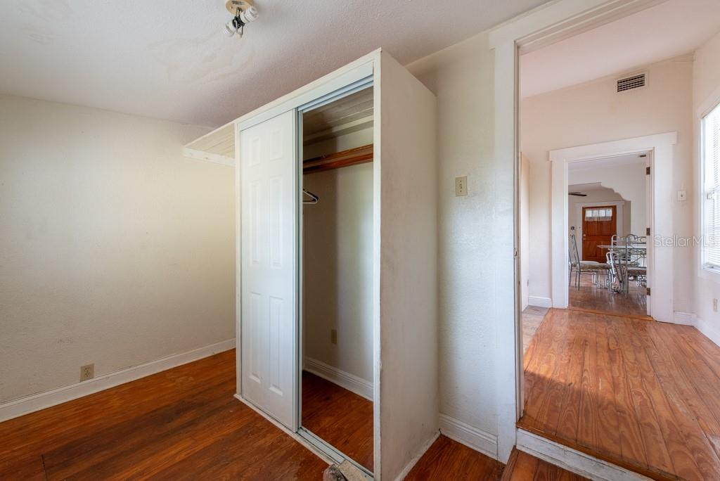 1018 E 12TH AVE, TAMPA, FL, 33605