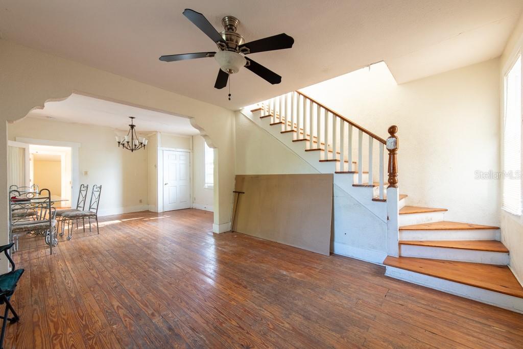 1018 E 12TH AVE, TAMPA, FL, 33605