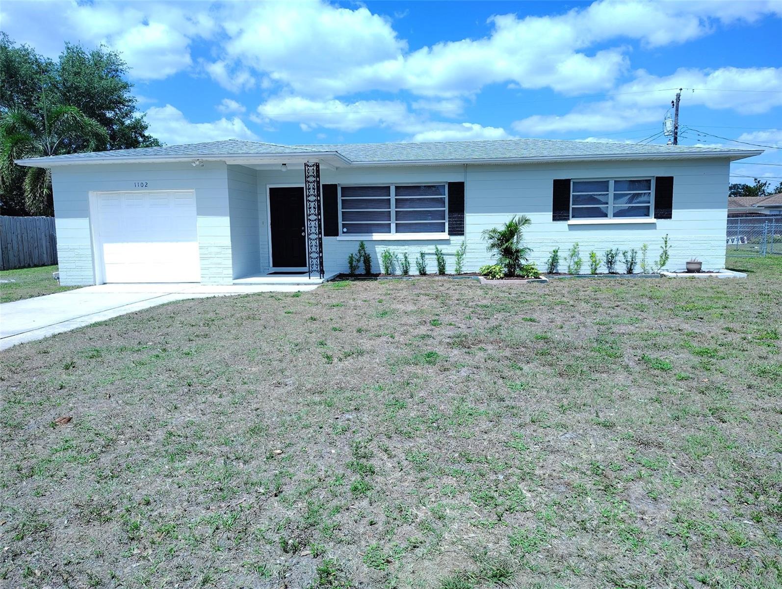 1102 TEMPLE AVE, BRADENTON, FL, 34207
