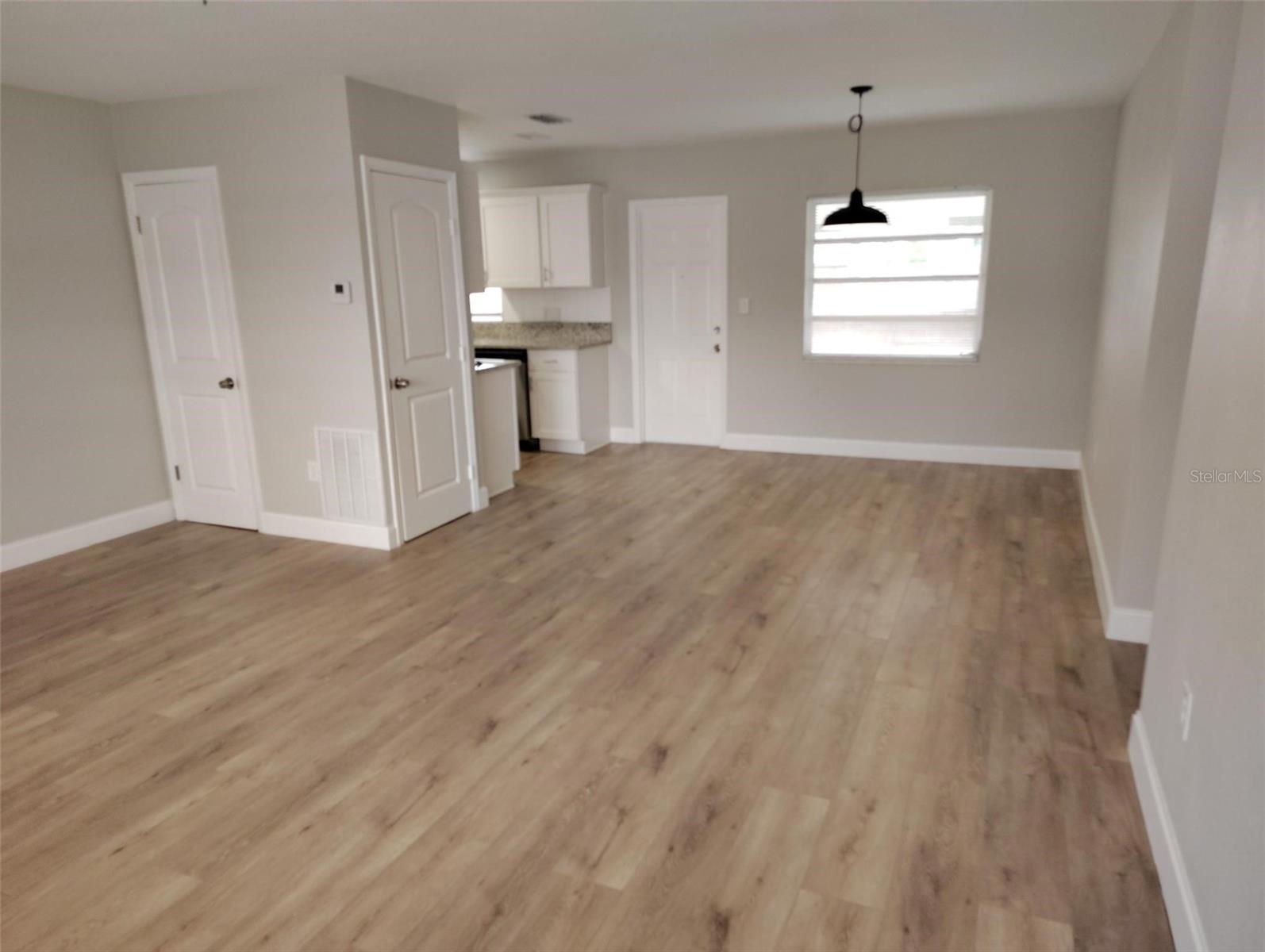 1102 TEMPLE AVE, BRADENTON, FL, 34207