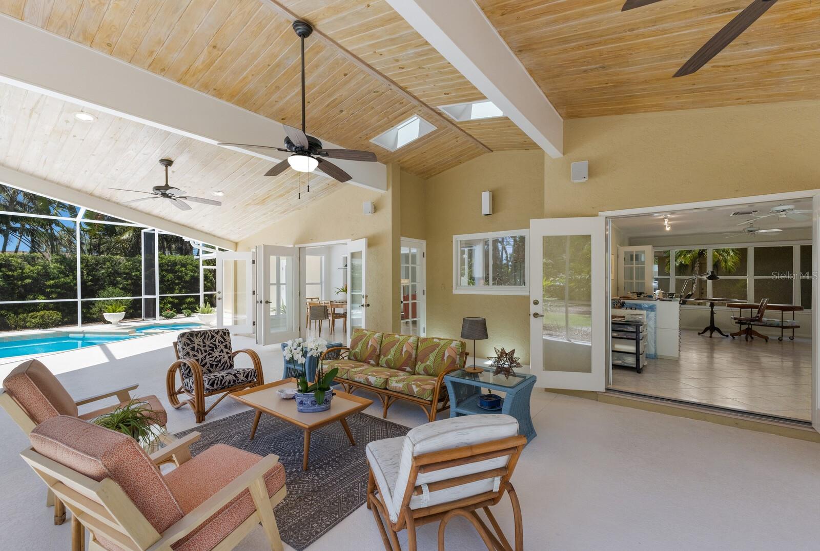 734 INDIAN BEACH CIR, SARASOTA, FL, 34234