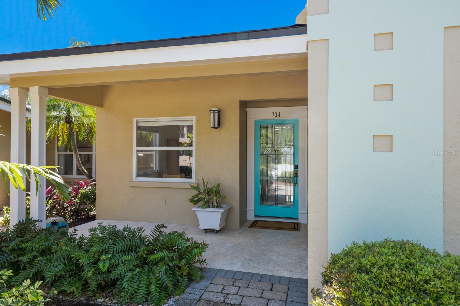 734 INDIAN BEACH CIR, SARASOTA, FL, 34234