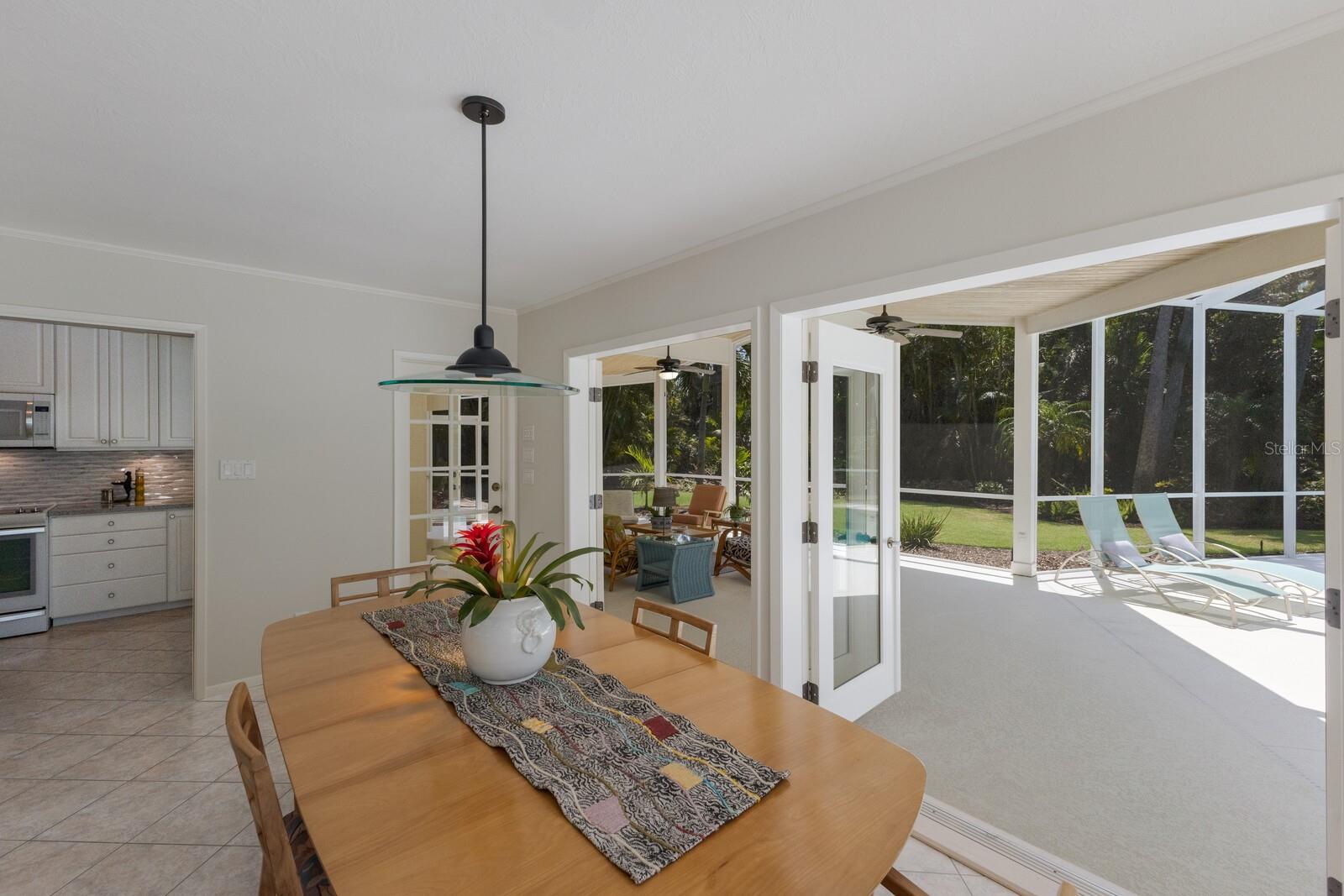 734 INDIAN BEACH CIR, SARASOTA, FL, 34234